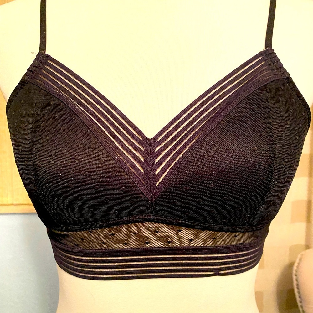 Low Back Wireless Lifting Full Coverage Lace Bra